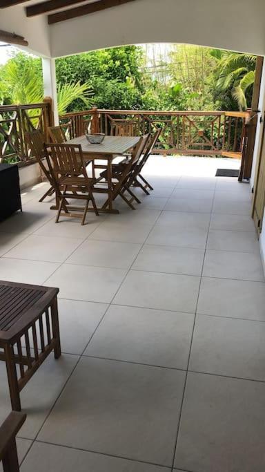 Le Cosy Paletuvier Apartment Vieux-Bourg Bagian luar foto